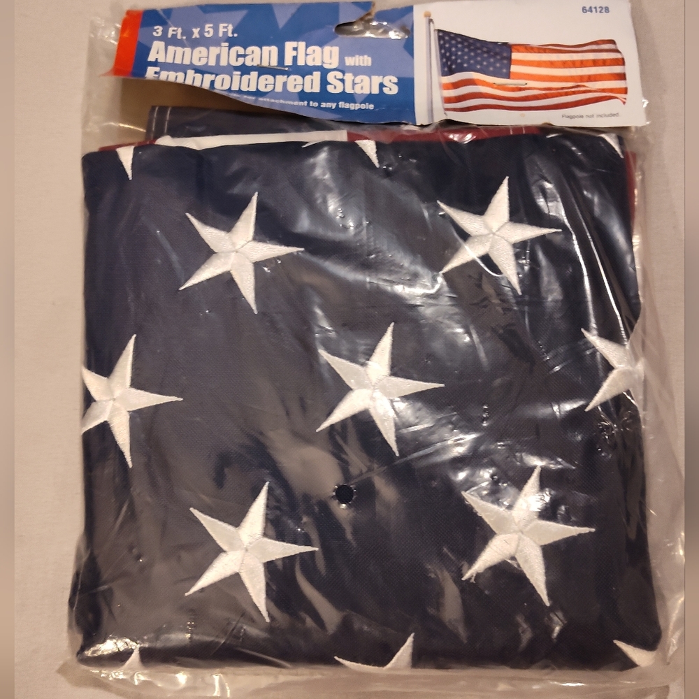 NWT! United States of America Flag (Sealed)